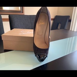 Christian Louboutin Metalipp suede Royal 41